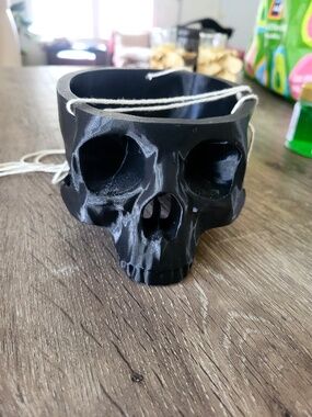 Hanging skull planter goth